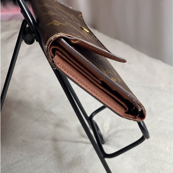 Louis Vuitton Monogram Porte Tresor International Wallet - Picture 9 of 15